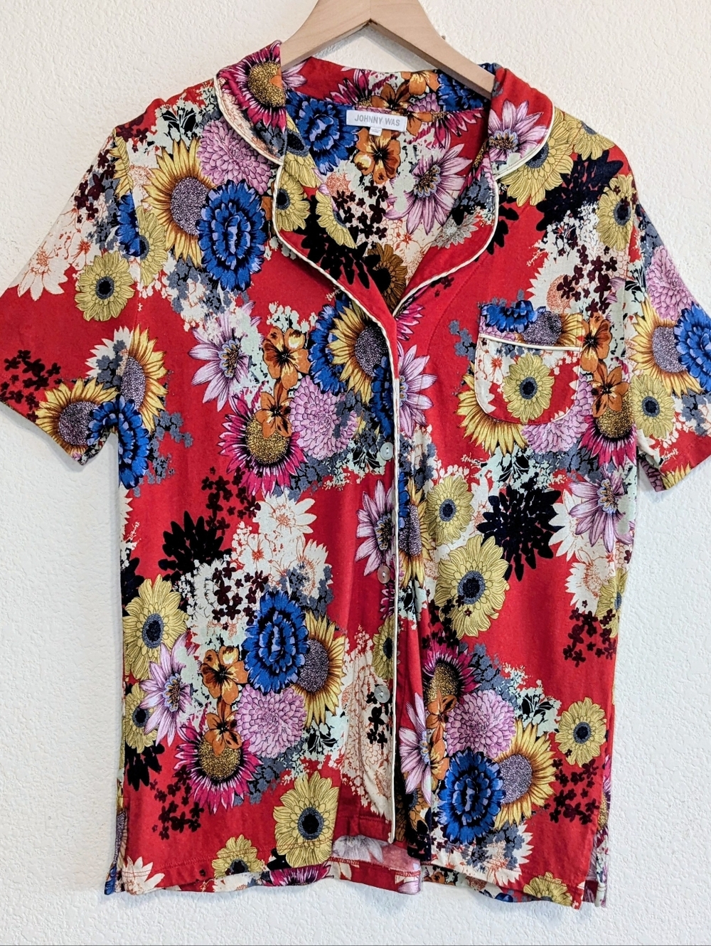 JOHNNY WAS Womens Small Red Floral Short Sleeve Pajama Top Button Up